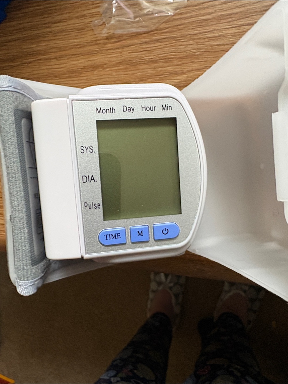 Wrist blood pressure machine